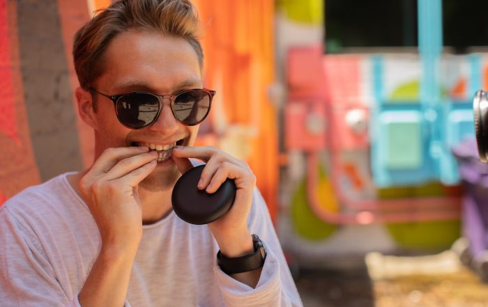 millennialwearinginvisalign